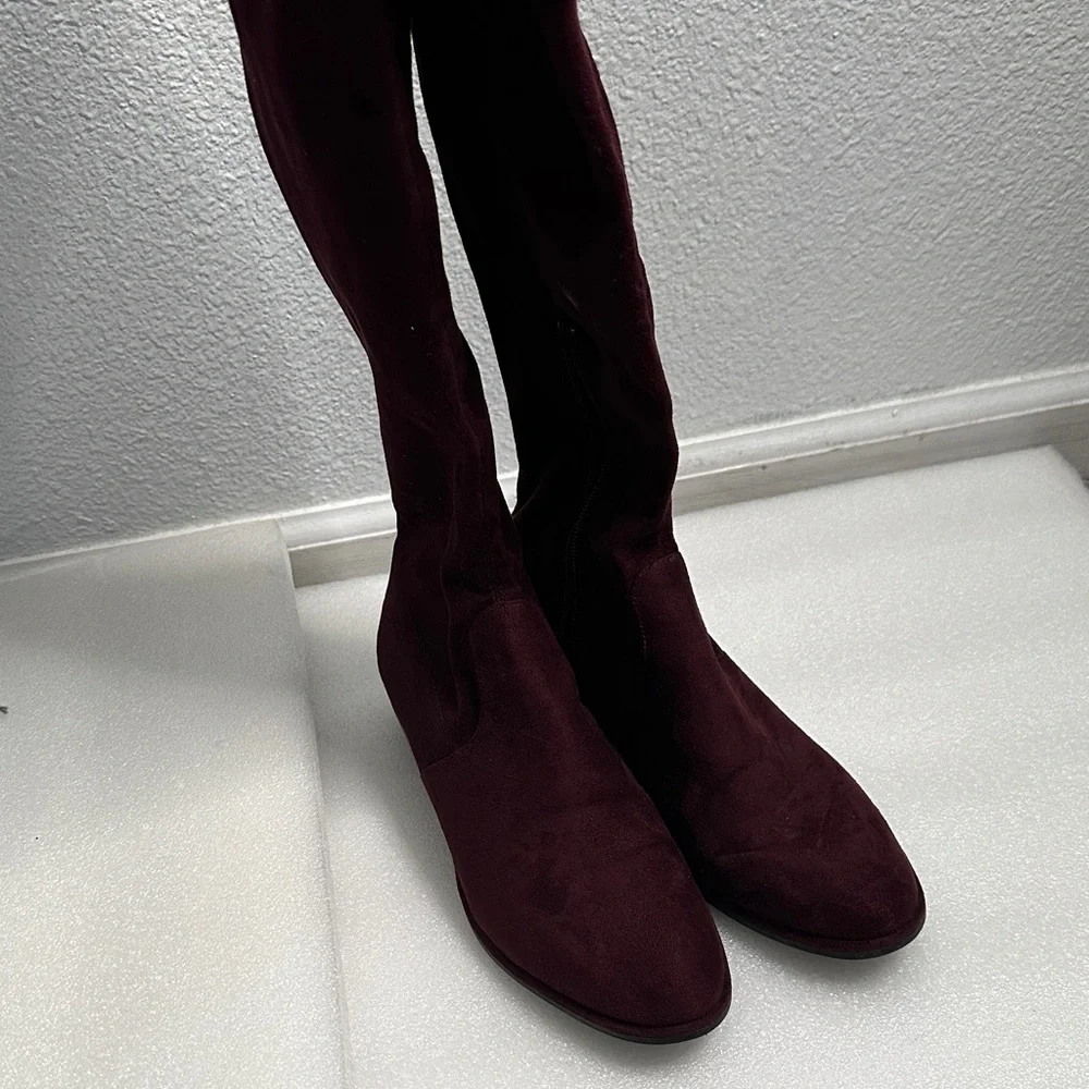 Mark fisher Women's Burgundy over the knee Boots size 7.5